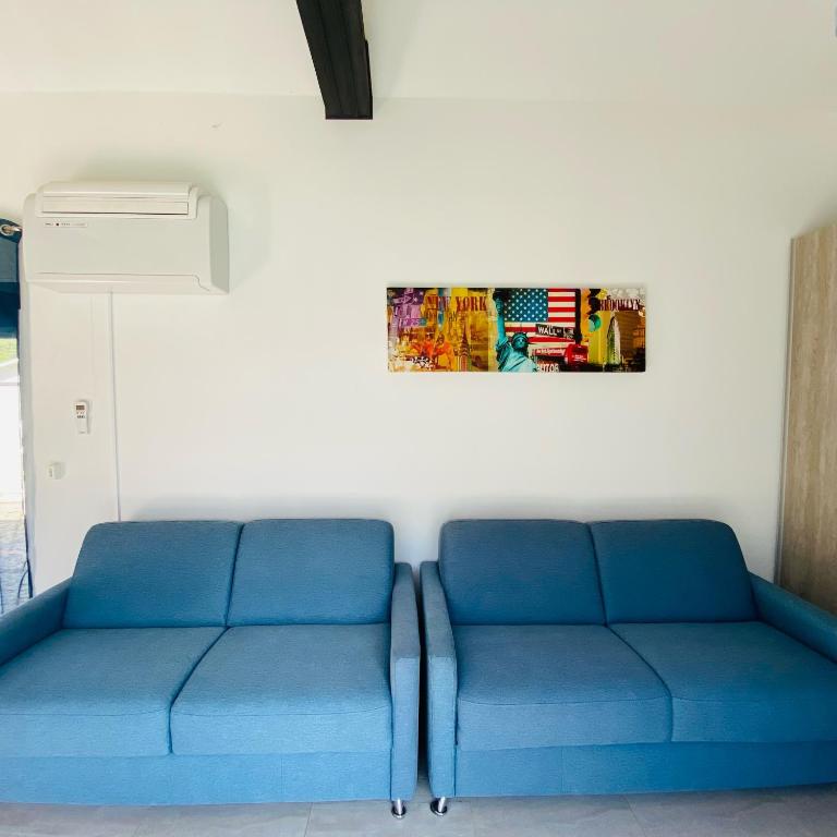 Zdjęcie z galerii obiektu Studio indépendant sur propriété avec piscine partagée w mieście Biscarrosse