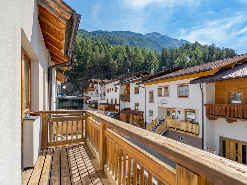 Výhľad na hory alebo výhľad na hory priamo z apartmánu