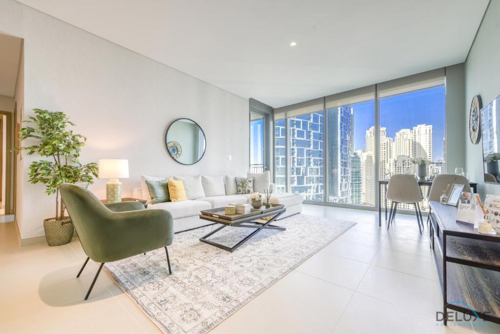 Posezení v ubytování Sophisticated 2BR at 5242 Tower 1 Dubai Marina by Deluxe Holiday Homes