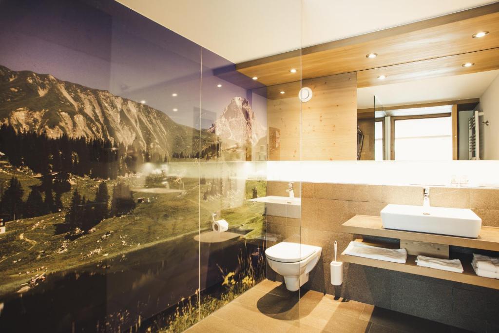 Koupelna v ubytování Hotel Hubertus - Au Bregenzerwald