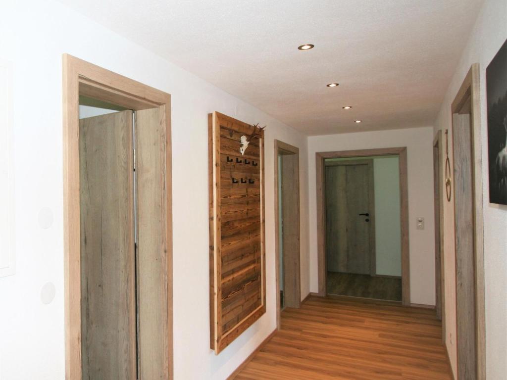 Televízia a/alebo spoločenská miestnosť v ubytovaní Apartment Geislerhof by Interhome