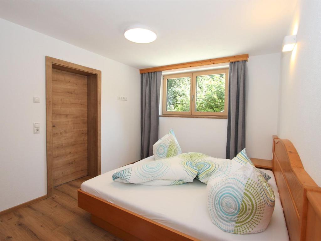 Posteľ alebo postele v izbe v ubytovaní Apartment Bernadette by Interhome