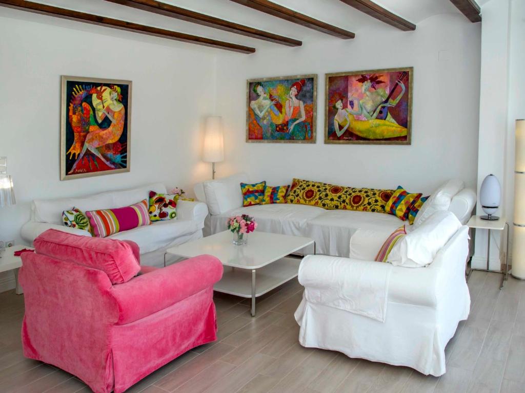 Posezení v ubytování Holiday Home Villa Polonia Mouche by Interhome