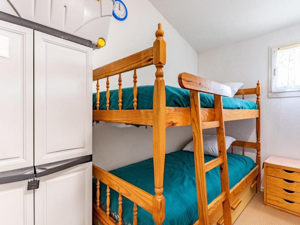 Posteľ alebo postele v izbe v ubytovaní Holiday Home Les brigantines-2 by Interhome