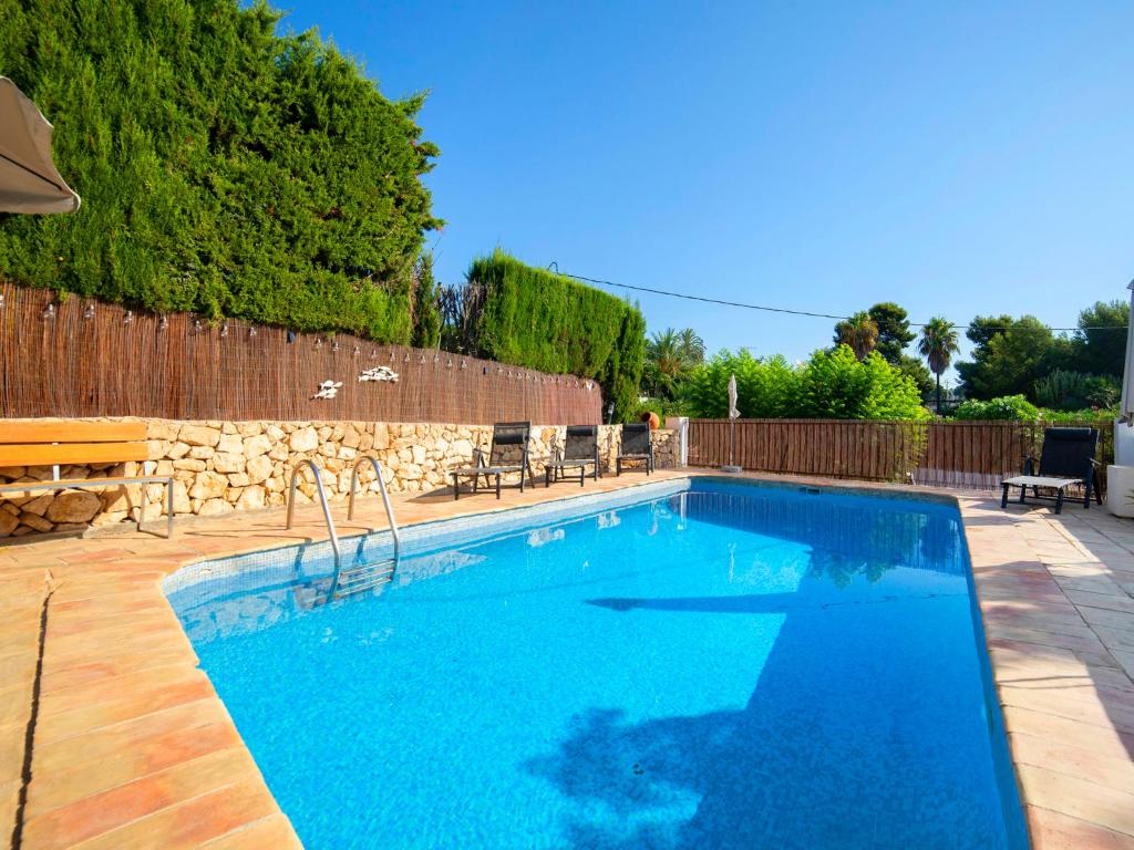 Bazén v ubytování Holiday Home La Marina by Interhome nebo v jeho okolí