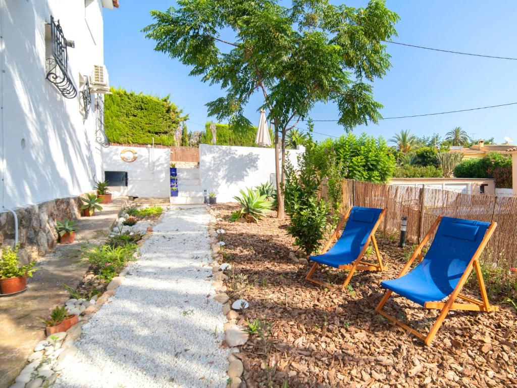 Zahrada ubytování Holiday Home La Marina by Interhome