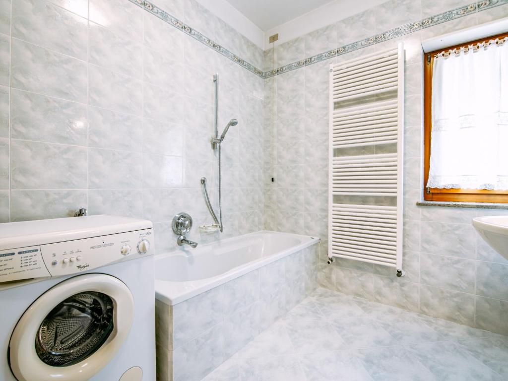 Koupelna v ubytování Apartment Ardoney by Interhome