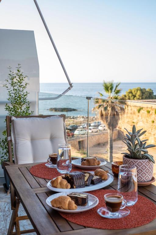 Cretan Sea View Apt 8mins to beach,old town, city