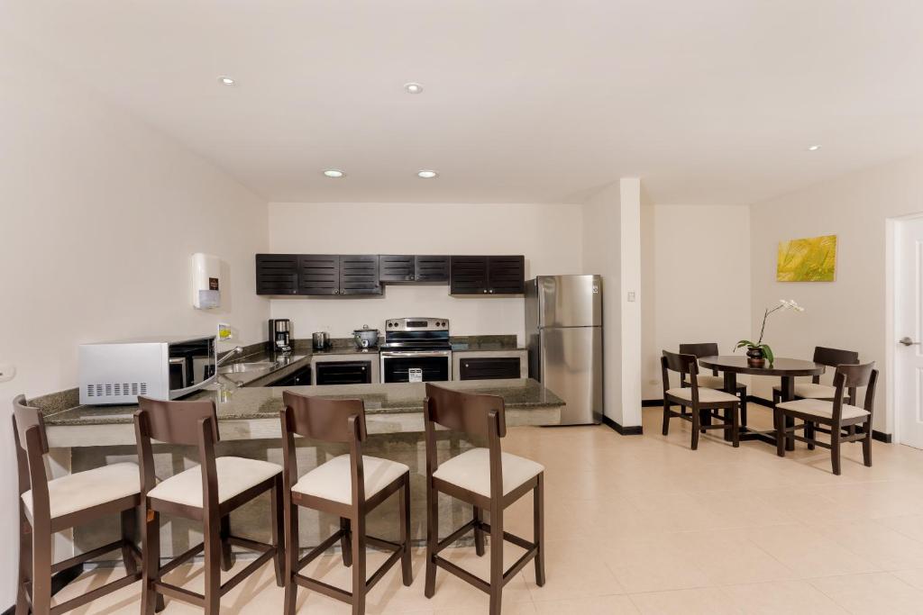 Villas Sol Beach Resort photo
