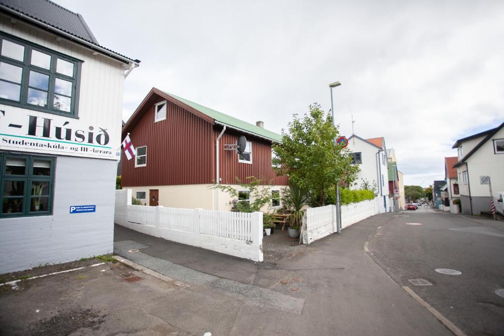 Lovely 2- bedroom apartment in central Tórshavn, Thorshavn – opdaterede  priser for 2023