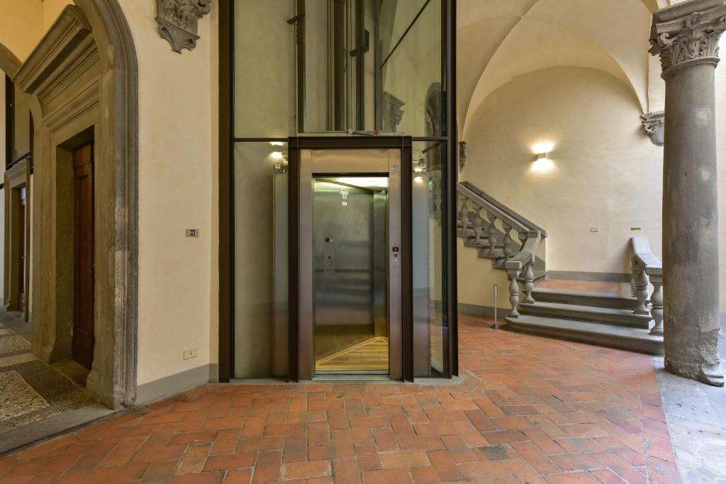 Exteriér alebo vchod do ubytovania Tiziano big penthouse in the Oltrarno