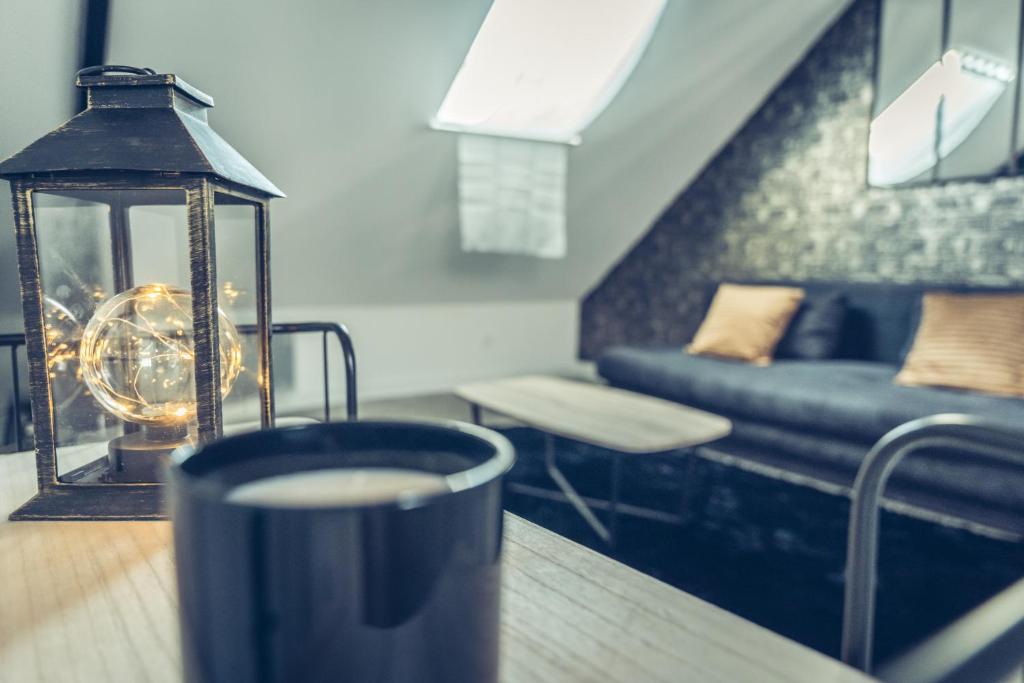 Posedenie v ubytovaní Le loft superbe studio avec stationnement gratuit