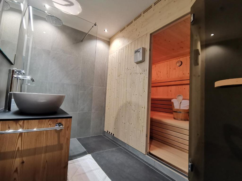 Bagno di Residence Maximilian