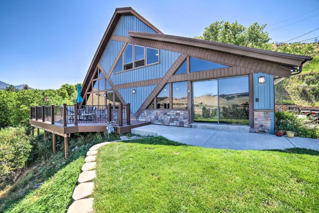 Grand Idaho Cabin Less Than 1 Mi to Lava Hot Springs!, Lava Hot Springs