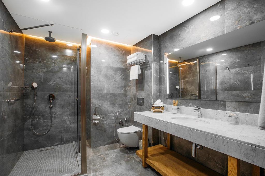 Koupelna v ubytování Marjan Plaza Hotel