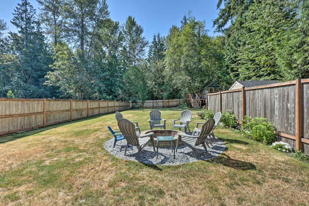 Waterview Bonney Lake Townhome with Treehouse!, Bonney Lake Updated