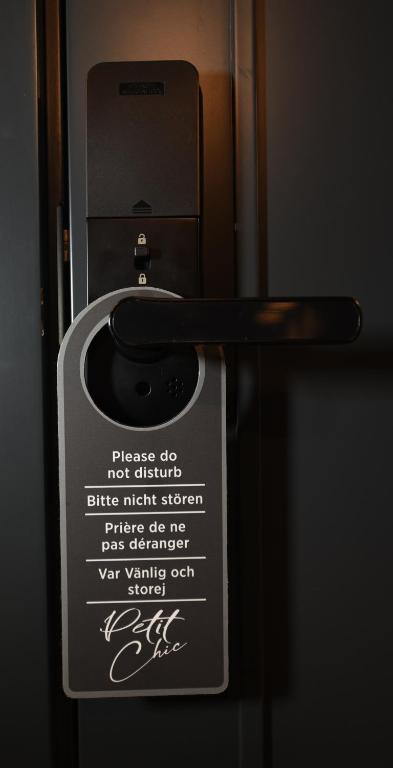 Victoria by Petit Chic - 5