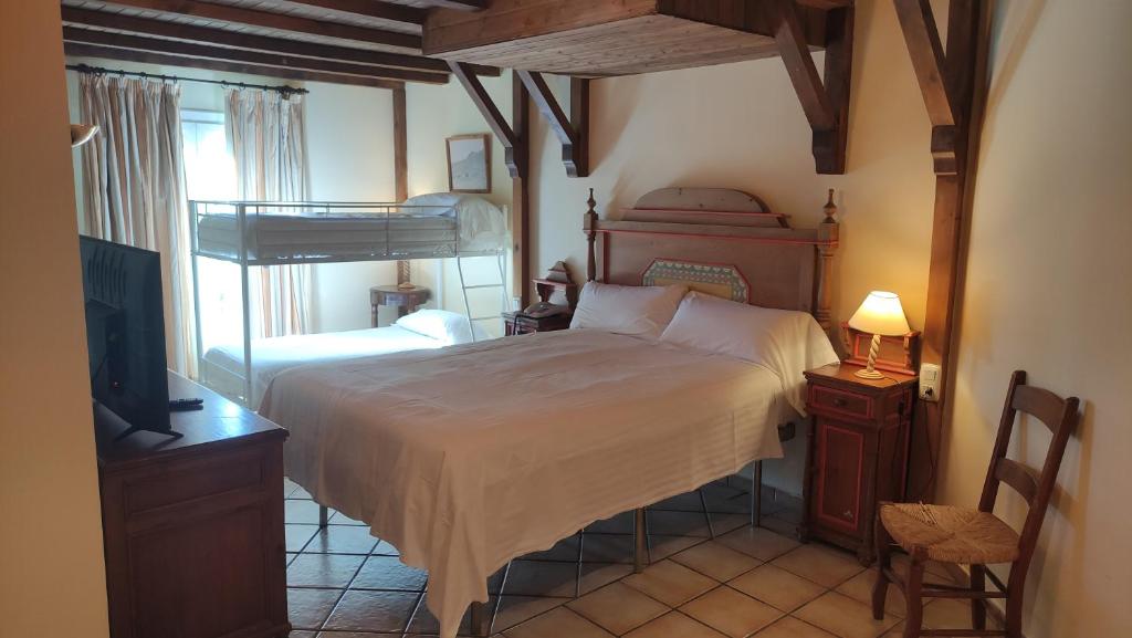 The Mountains Hotel - Habitación De Lujo Cuádruple
