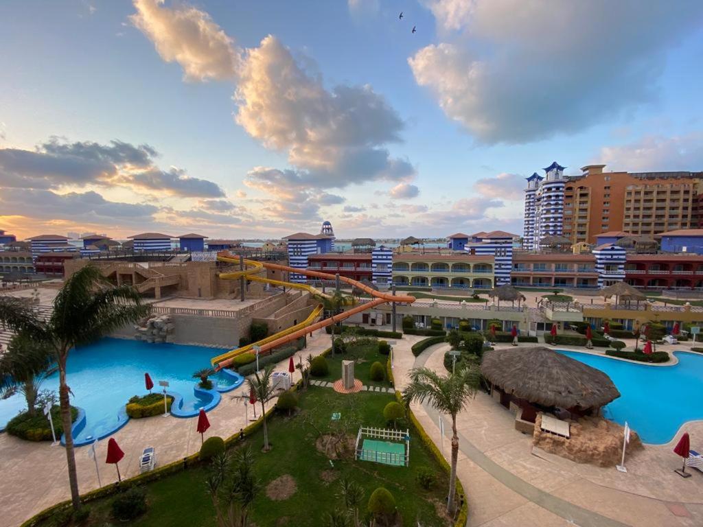 The swimming pool at or close to Porto Marina Resort Chalets Families Only