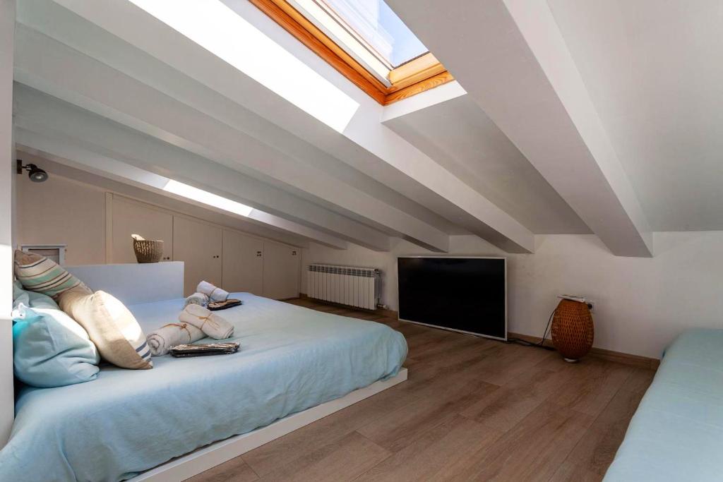 Posteľ alebo postele v izbe v ubytovaní Charming apartment in Llafranc - city view, 70 m²