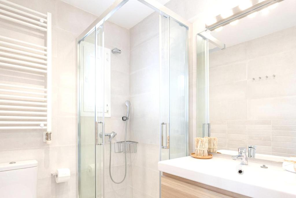 Kúpeľňa v ubytovaní Charming apartment in Llafranc - city view, 70 m²