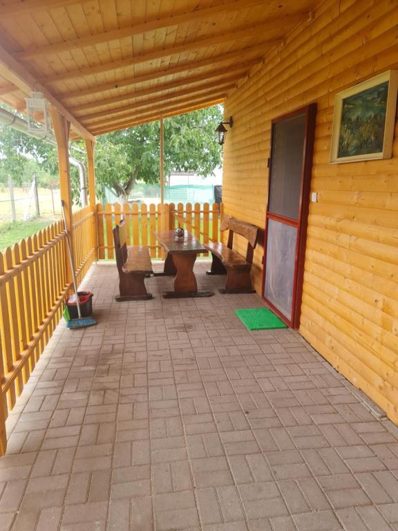 Balkón alebo terasa v ubytovaní Hobby Vendégház