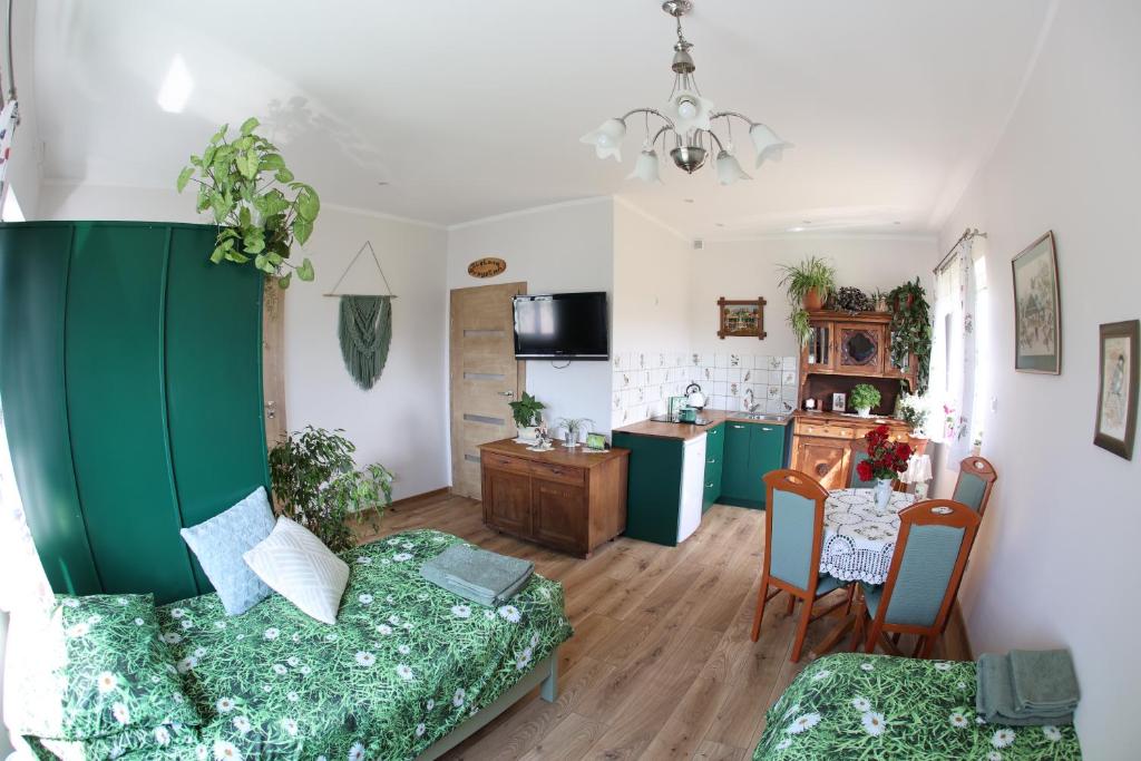 Zielona Przystań - Apartment With Garden View