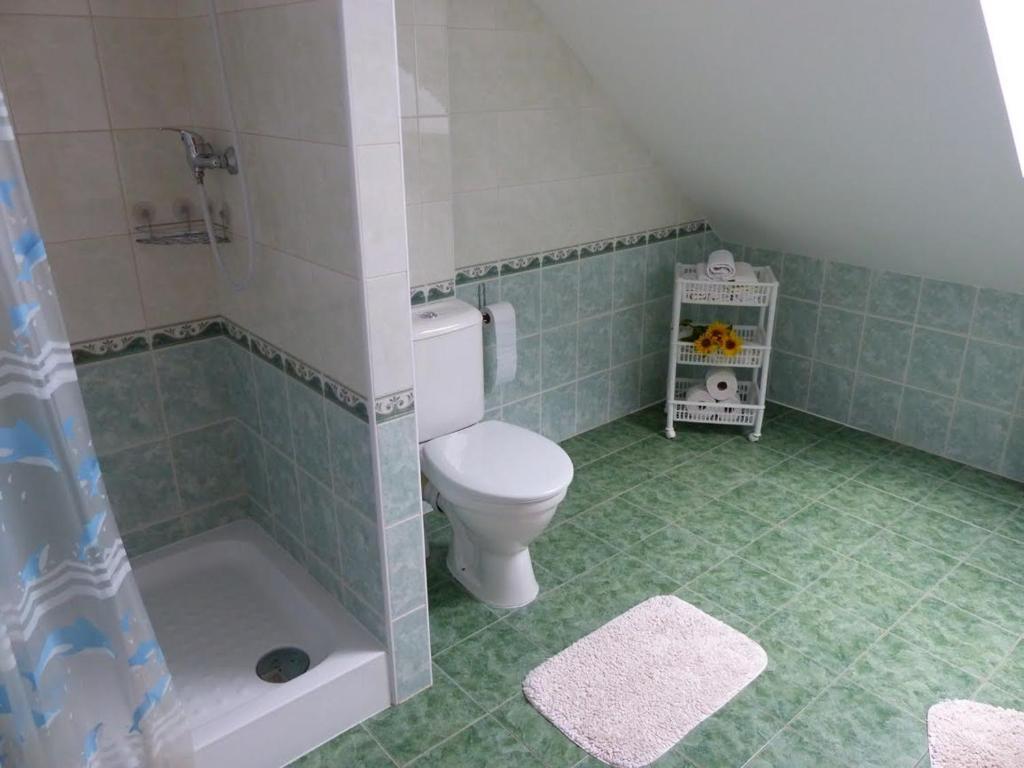 Koupelna v ubytování Penzion U Polenů