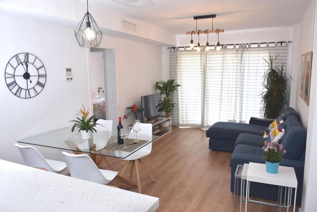Spectacular Apartment 8 pax/4 rooms & Free Parking