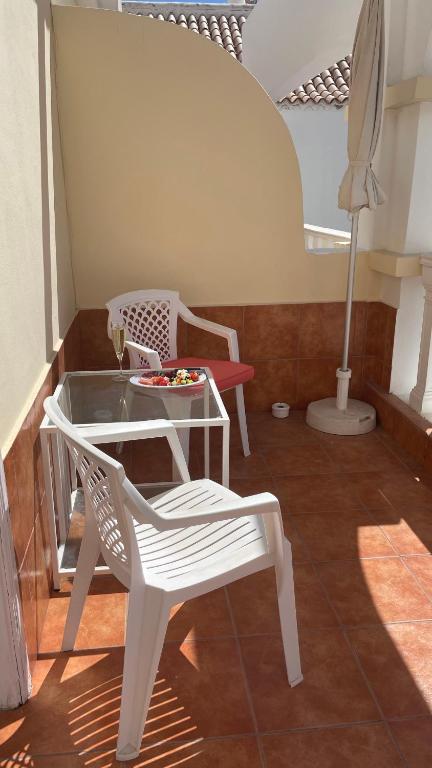 Fotografie z fotogalerie ubytování The Palms 2 Bed Duplex with Pool View v destinaci San Miguel de Abona