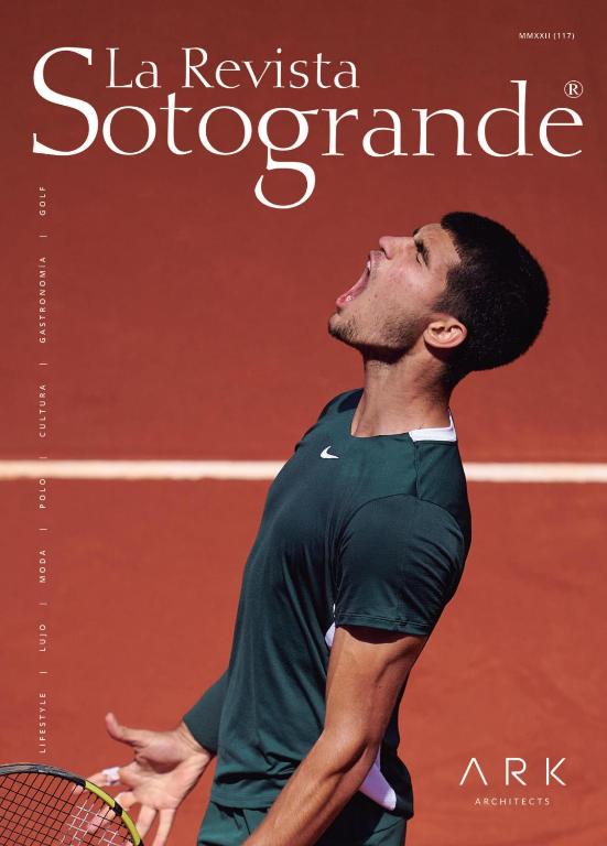 Tennis and/or squash facilities at AIRE DE SOTOGRANDE or nearby
