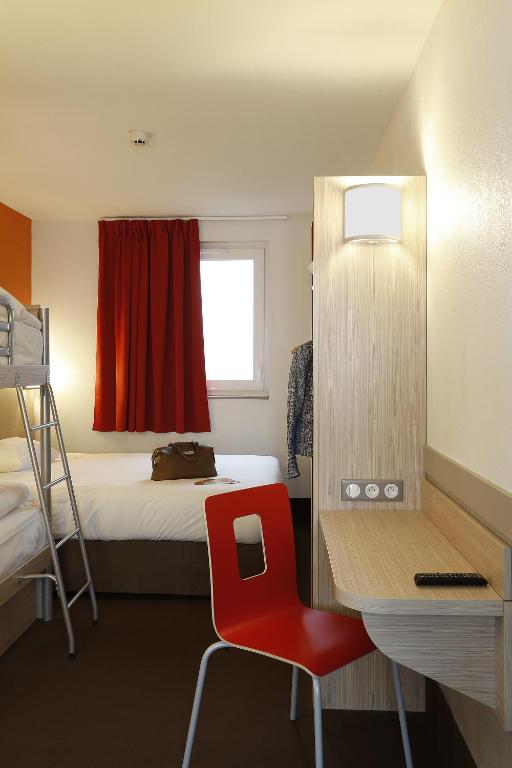 Postel nebo postele na pokoji v ubytování B&B HOTEL Gap