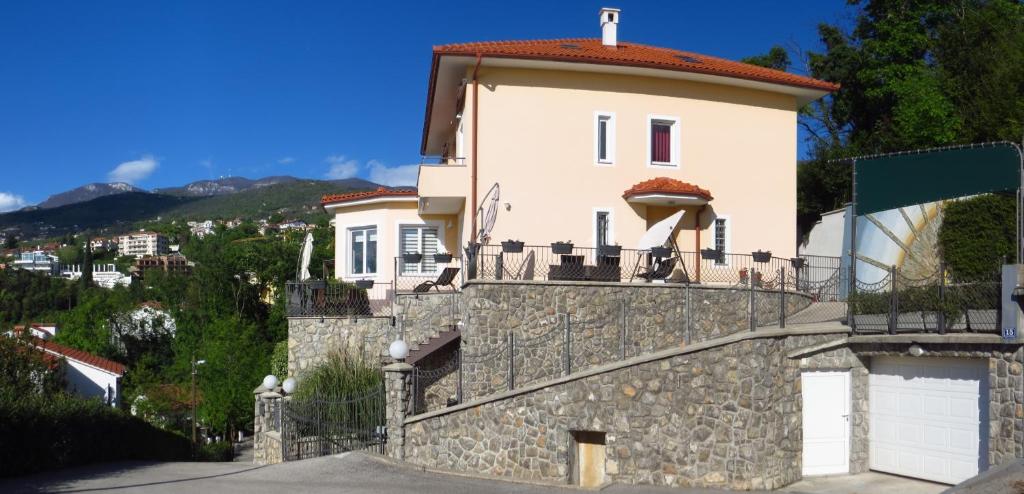 Fotografia z galérie ubytovania Apartments with a parking space Icici, Opatija - 7793 v destinácii Ičići