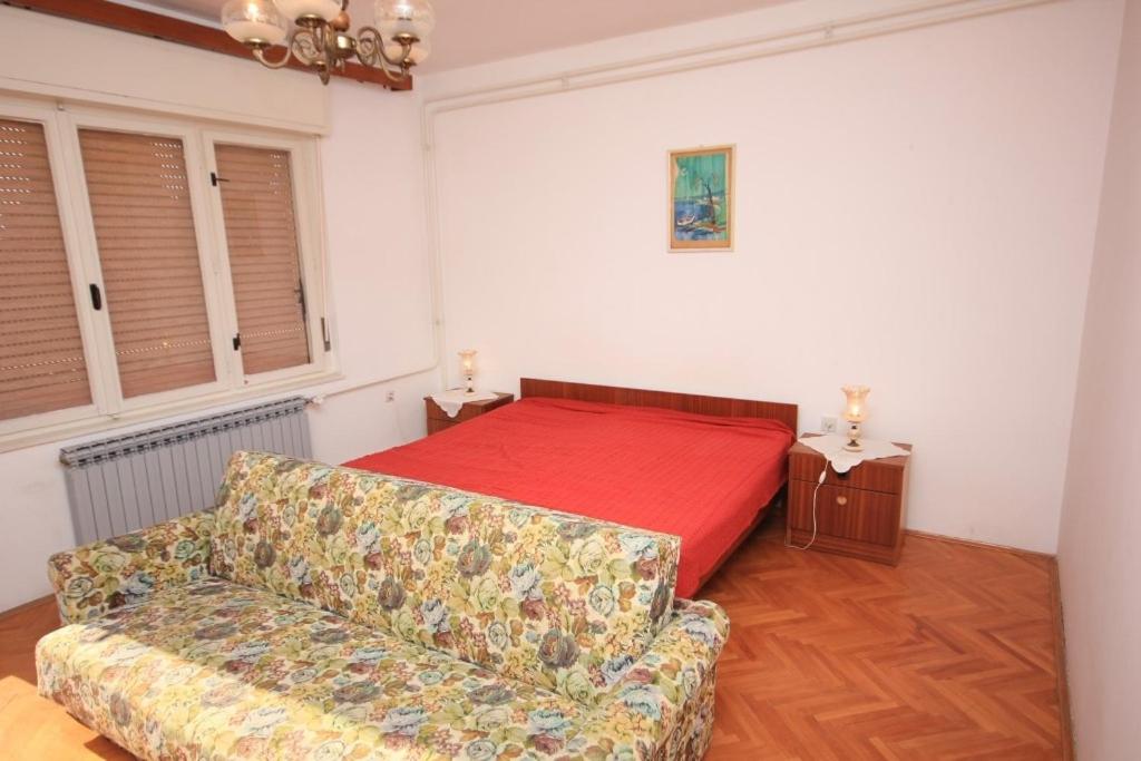 Zdjęcie z galerii obiektu Apartments with a parking space Lovran, Opatija - 7807 w mieście Lovran