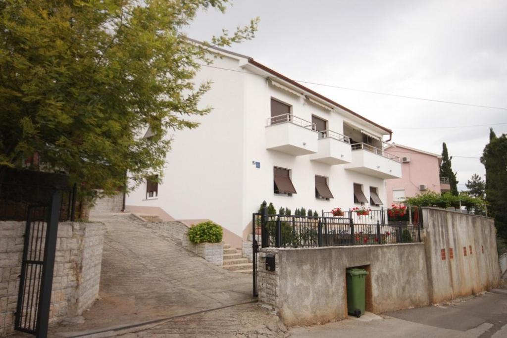 Fotografia z galérie ubytovania Apartments with a parking space Opatija - 7857 v destinácii Opatija