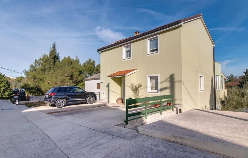 Budova, v ktorej sa apartmán nachádza