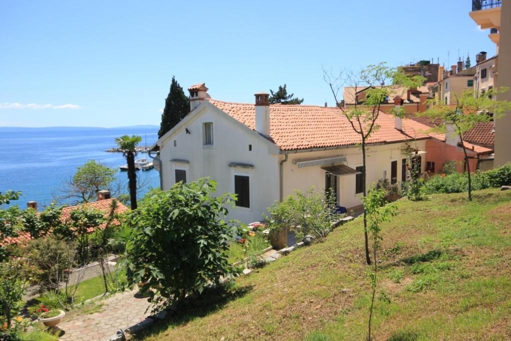 Fotografia z galérie ubytovania Apartments by the sea Opatija - Volosko, Opatija - 7862 v destinácii Opatija