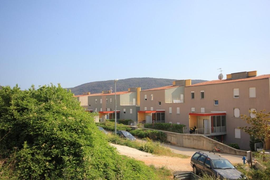 Fotografia z galérie ubytovania Apartments with a parking space Cres - 7985 v Cresi