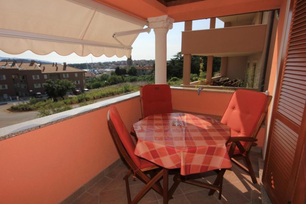 Fotografia z galérie ubytovania Apartments with a parking space Cres - 7985 v Cresi