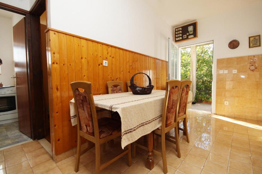 Fotografie z fotogalerie ubytování Apartments by the sea Kneza, Korcula - 9164 v destinaci Pupnat