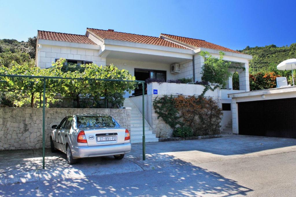 Budova, v ktorej sa apartmán nachádza