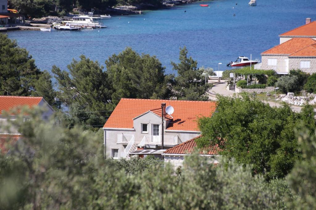 Fotografia z galérie ubytovania Apartments by the sea Lumbarda, Korcula - 9302 v destinácii Lumbarda