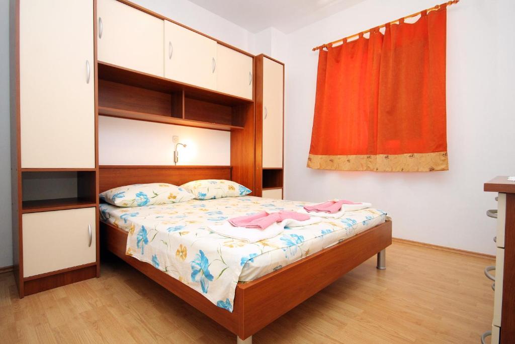 Fotografia z galérie ubytovania Apartments by the sea Lumbarda, Korcula - 9302 v destinácii Lumbarda