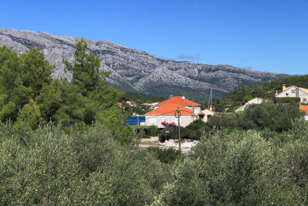Fotografia z galérie ubytovania Apartments by the sea Lumbarda, Korcula - 9302 v destinácii Lumbarda