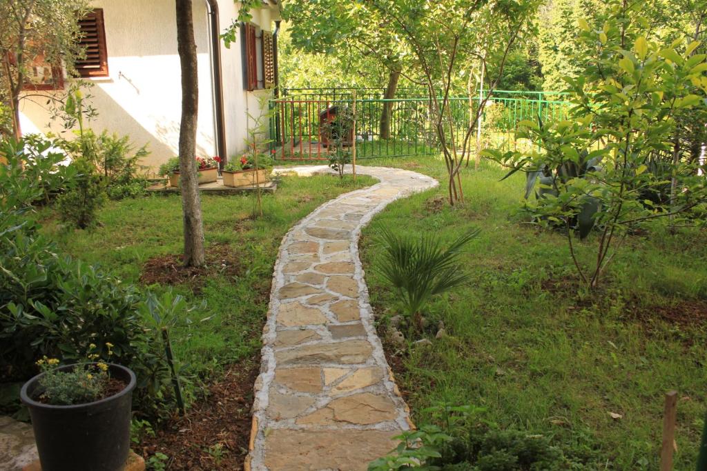 Zahrada ubytování Apartments with a parking space Opric, Opatija - 7728