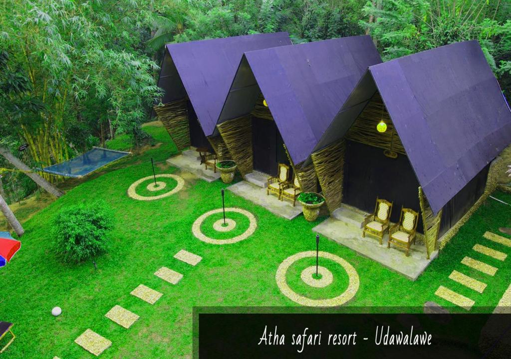 Zahrada ubytování Atha Safari Resort & Riverside Camping