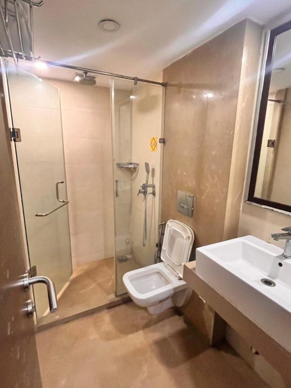 Koupelna v ubytování Krios Hotel - Near SG Highway, Ahmedabad