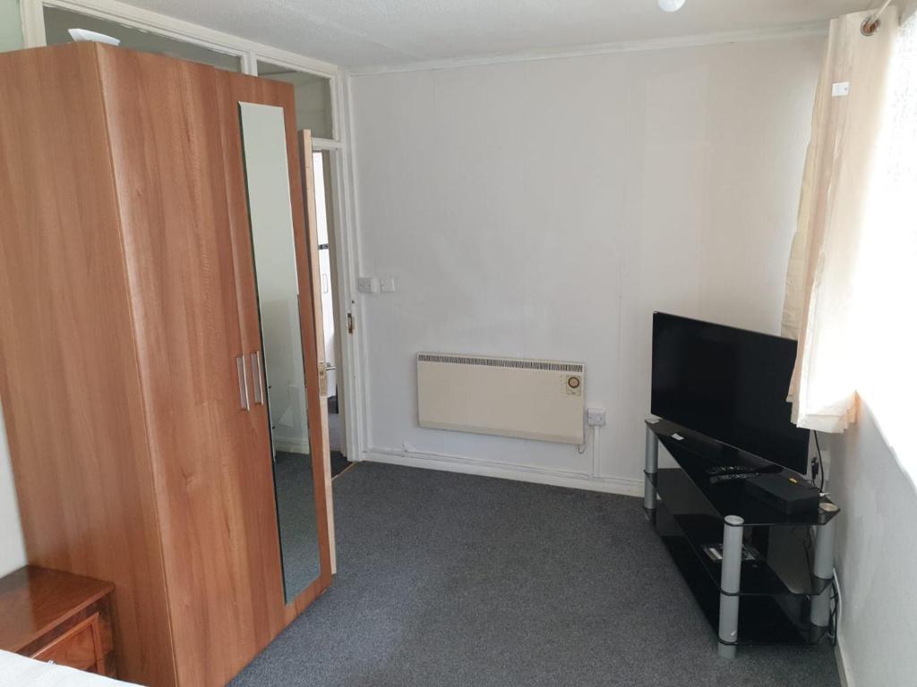 Apartment beside Queen Elizabeth Hospital, Birmingham (updated prices 2024)