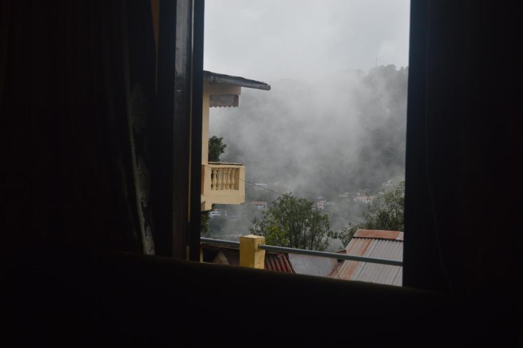 Uma vista geral da montanha ou uma vista da montanha a partir do quarto em acomodação particular
