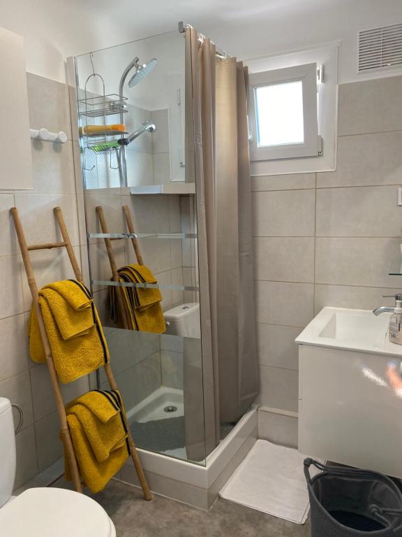 Kúpeľňa v ubytovaní Nid douillet sur la Côte d'Azur
